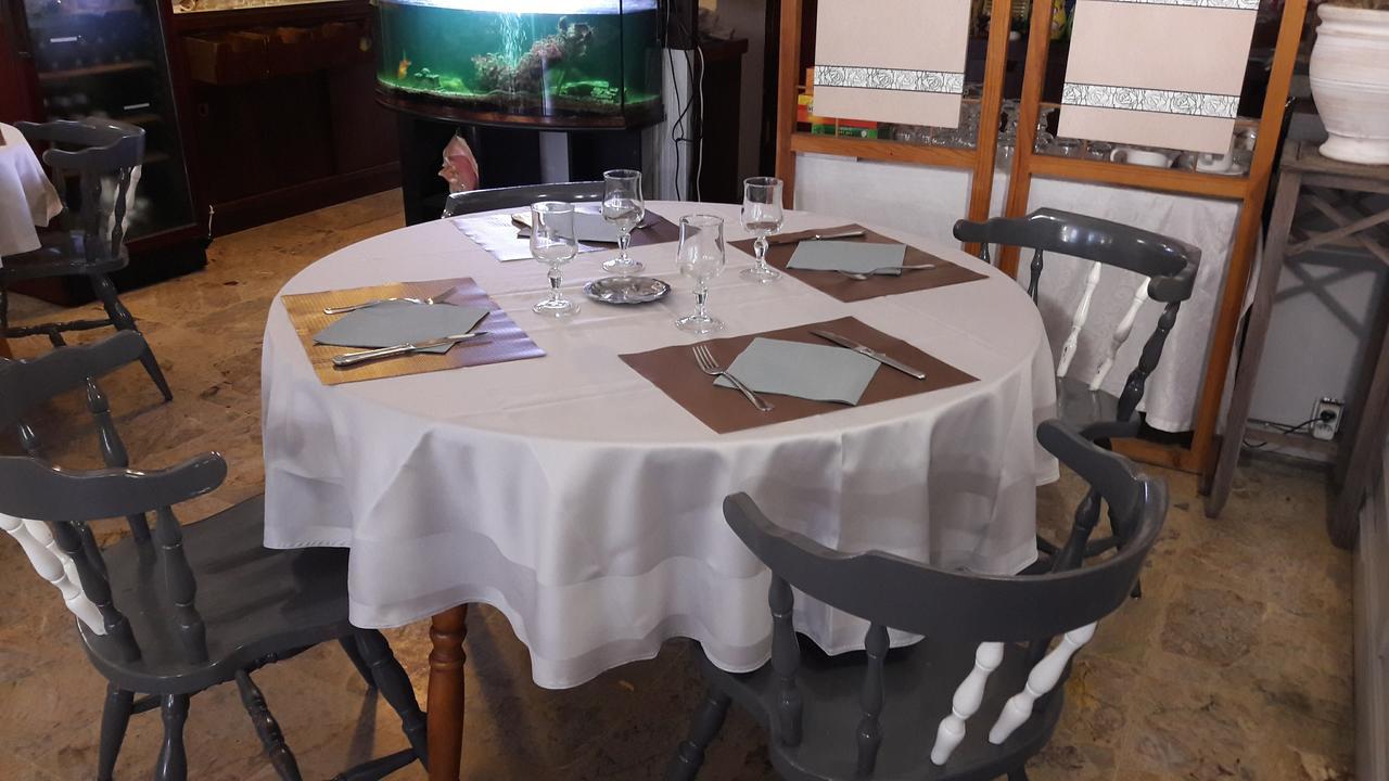 Hôtel Le Boulevard Mazamet Buitenkant foto